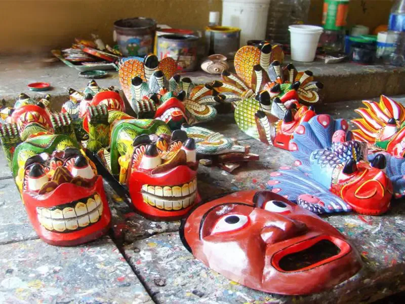 Sri Lankan mask carving workshop
