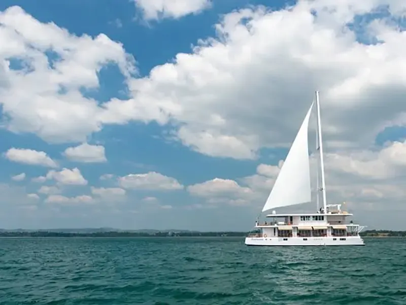 Sri Lanka marine sailing experience