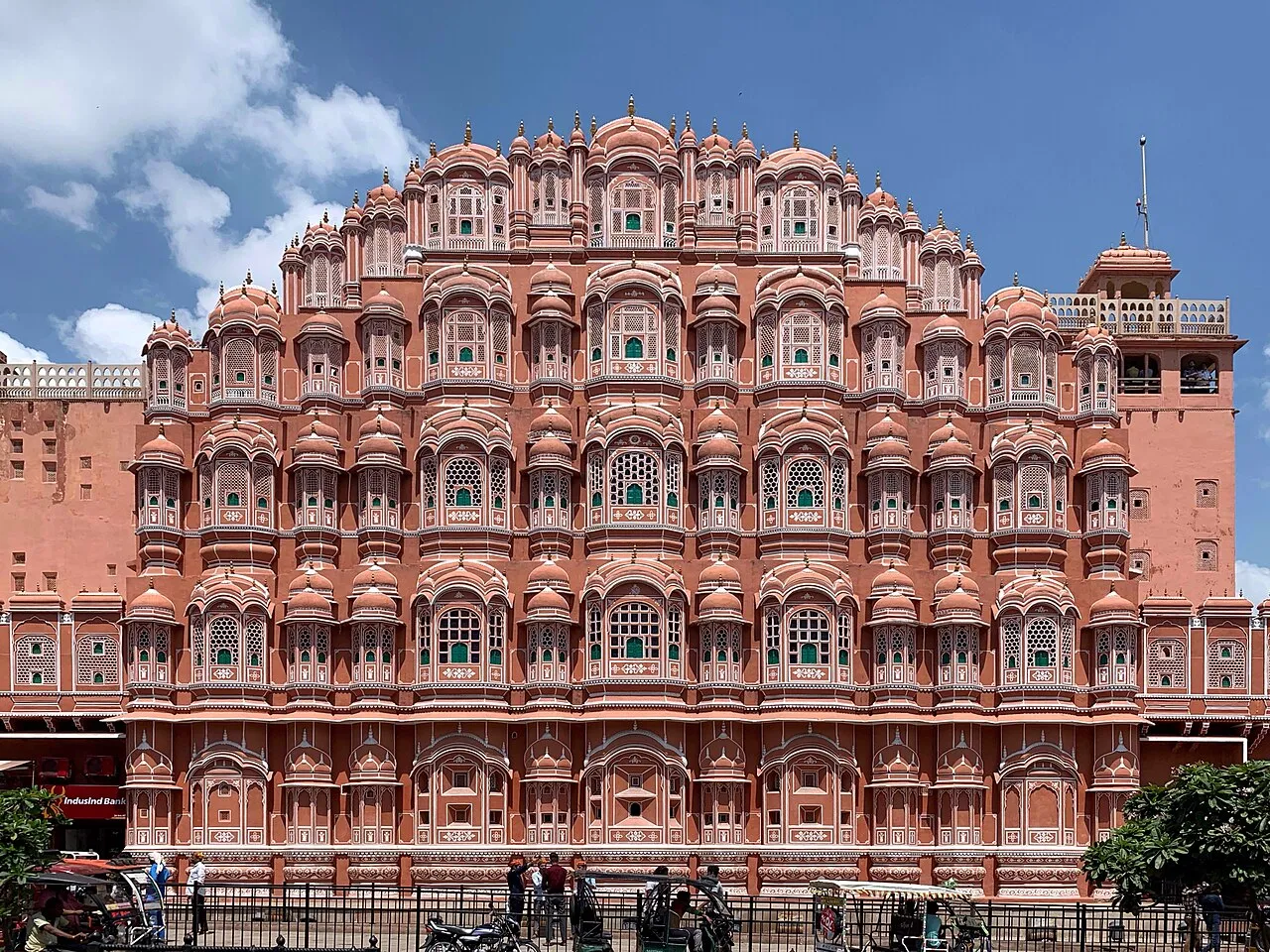 The honeycomb pink facade of the Hawa Mahal in Jaipur